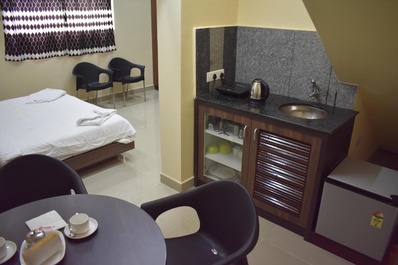 Hotel Sami V Landmarks Arantangi Ngoại thất bức ảnh