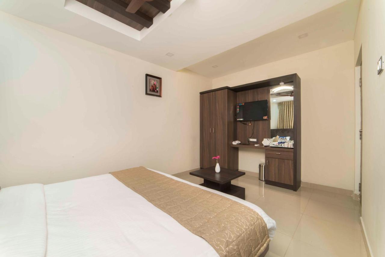 Hotel Sami V Landmarks Arantangi Ngoại thất bức ảnh