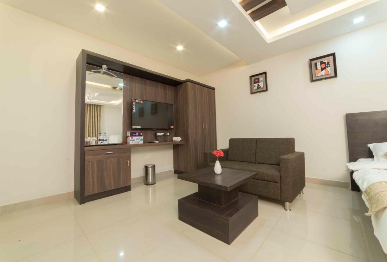 Hotel Sami V Landmarks Arantangi Ngoại thất bức ảnh