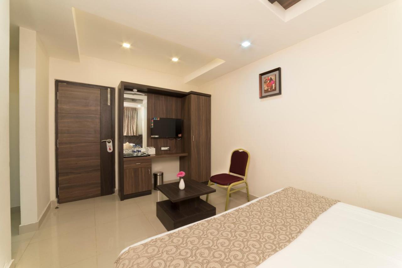 Hotel Sami V Landmarks Arantangi Ngoại thất bức ảnh